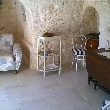 Trullo Saraceno Ostuni
